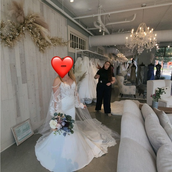 Martina Liana 1406 wedding dress
Never worn, or altered size 10 - Picture 4 of 6